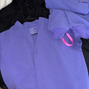 Figs Purple Scrub Set